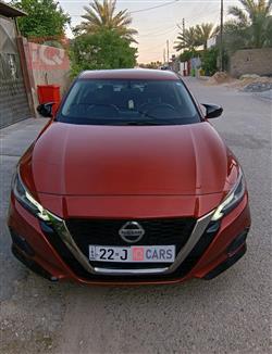 نيسان ألتيما